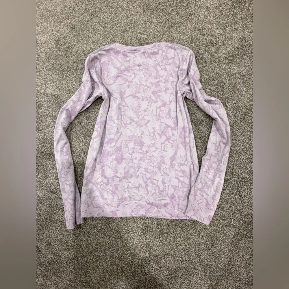 Lululemon Swiftly Relaxed Long Sleeve Shirt - Picture 3 of 4